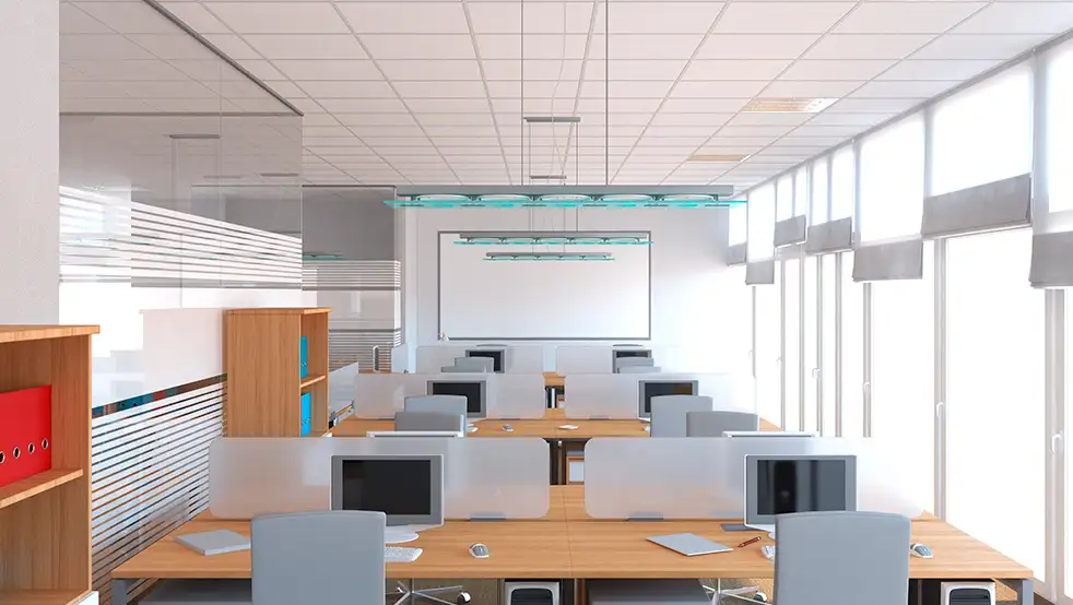 Iluminación LED para oficinas junto a mamparas de cristal